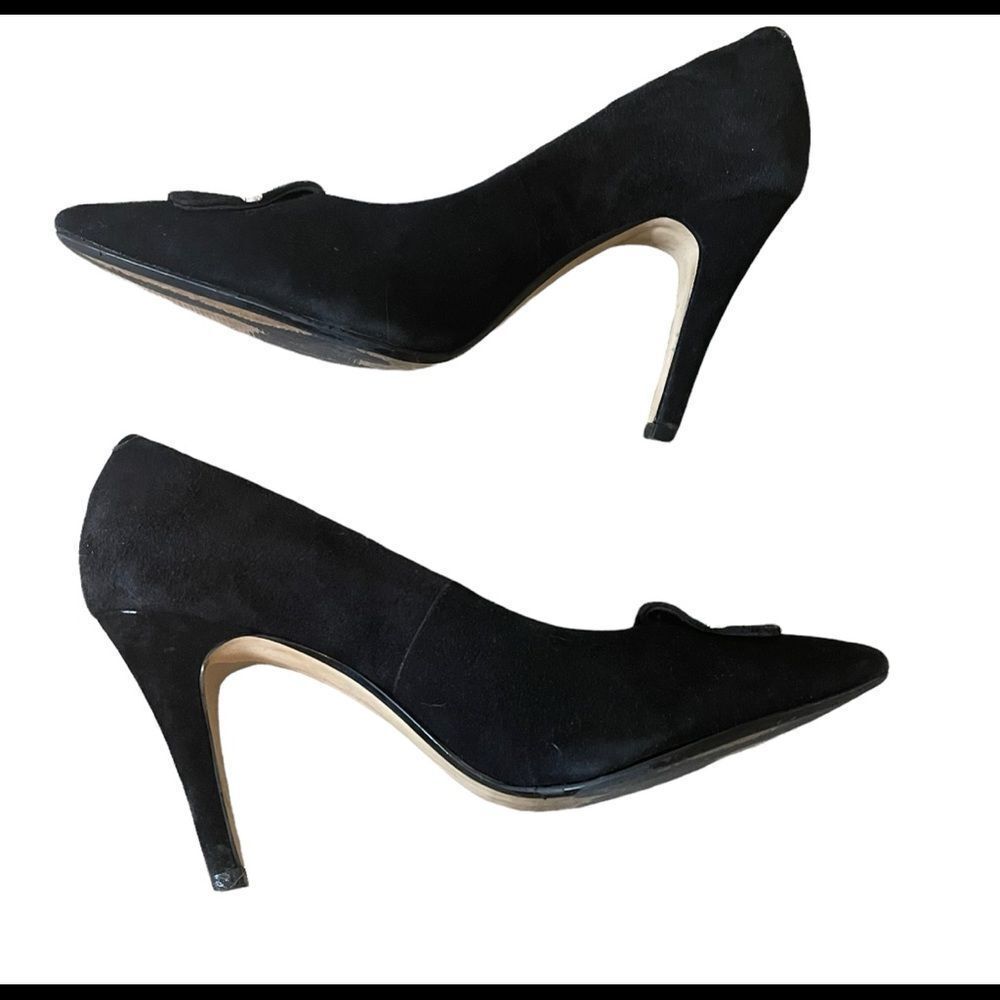 Banana Republic Black Suede Buckle Pumps 7.5 - Picture 5 of 8